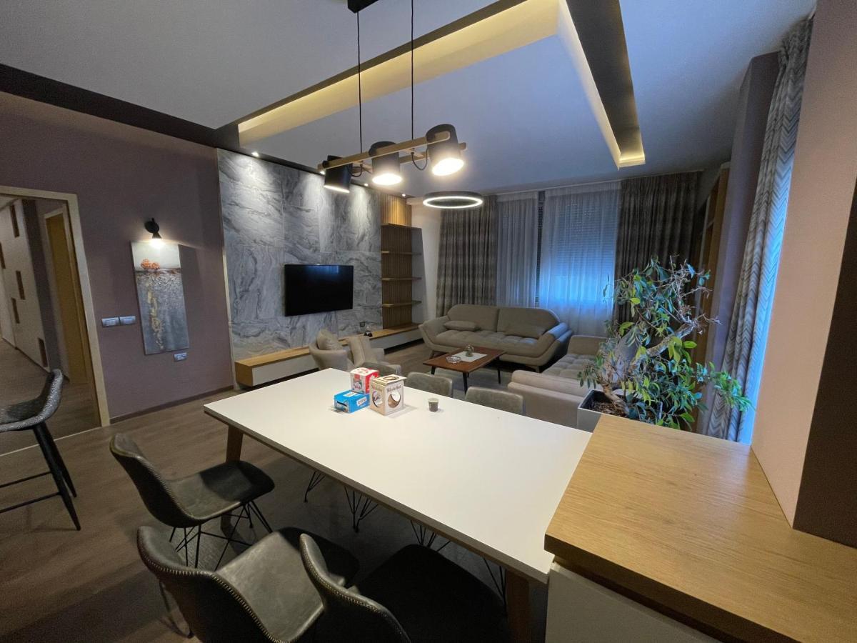 Mak Apartments Tirana Exteriör bild